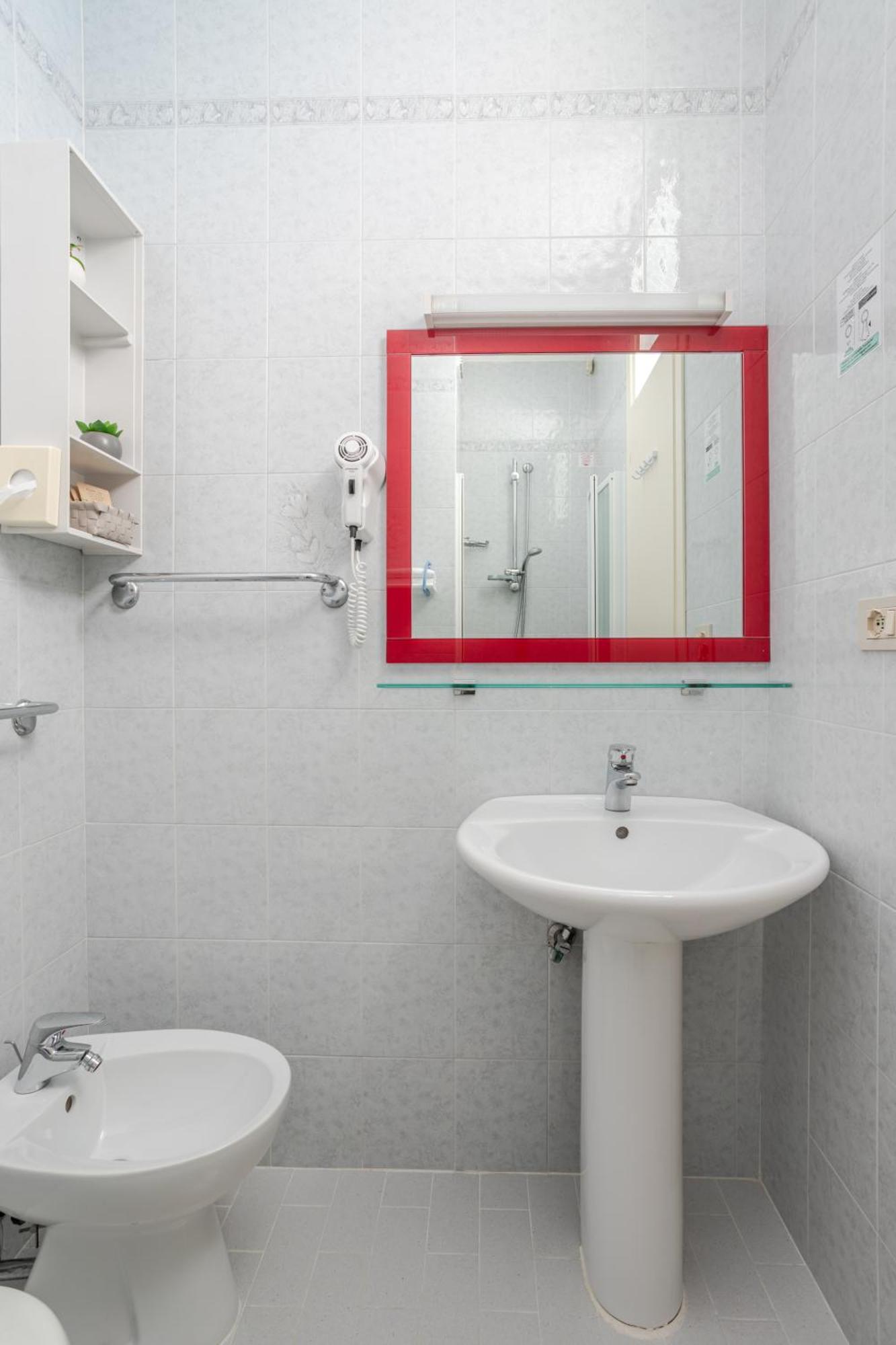 Hotel La Brezza Frontemare 3*